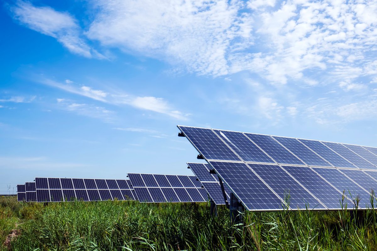 découvrez l'énergie photovoltaïque, une solution durable et innovante pour produire de l'électricité à partir du soleil. apprenez comment cette technologie transforme les ressources renouvelables en énergie accessible et économique, tout en préservant notre planète.