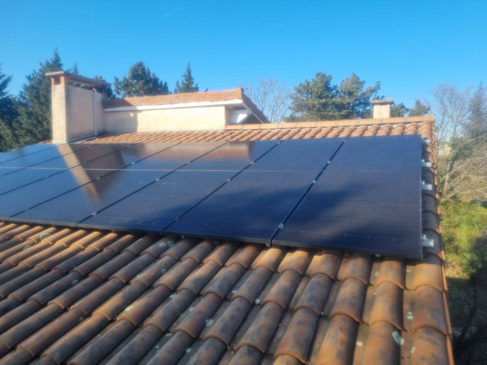 obtenez facilement des devis personnalisés pour l'installation de panneaux photovoltaïques. comparez les offres des professionnels et faites le choix le plus avantageux pour profiter des énergies renouvelables tout en réduisant vos factures d'énergie.