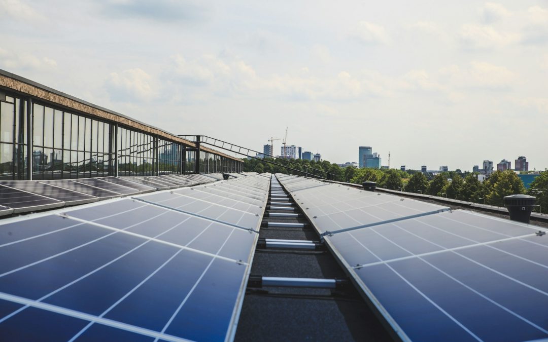 découvrez les avantages de l'investissement photovoltaïque, une solution durable et rentable pour produire votre propre électricité tout en contribuant à la transition énergétique. informez-vous sur les dispositifs d'aide, les technologies disponibles et les enjeux économiques liés à l'énergie solaire.