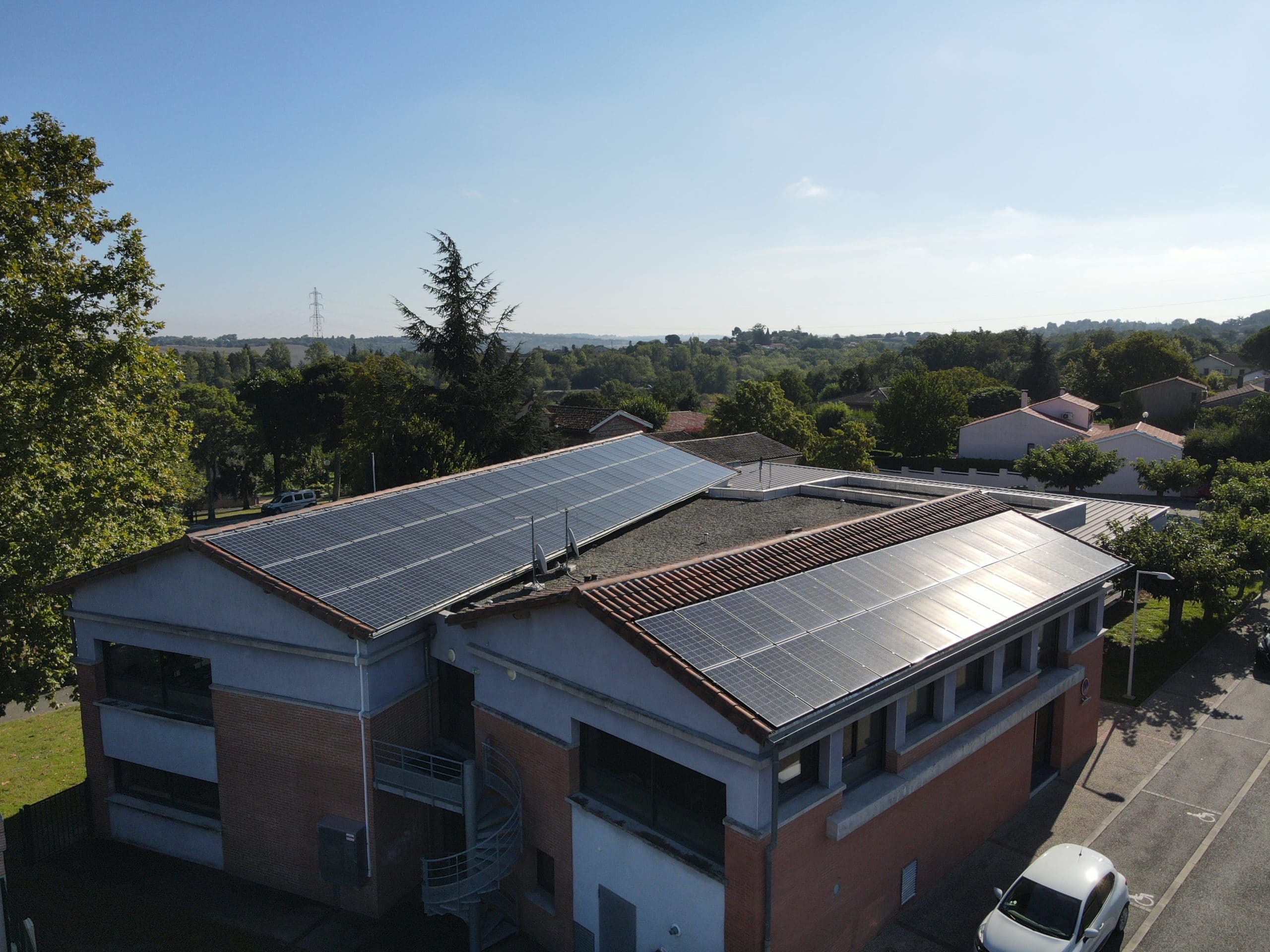 participez à notre forum dédié aux installations photovoltaïques de 36 kwc. échangez des idées, posez vos questions et découvrez les meilleures pratiques pour optimiser votre système solaire. rejoignez une communauté passionnée par les énergies renouvelables !