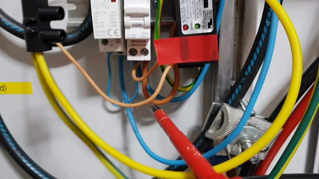 découvrez le forum photovoltaïque deye, un espace d'échange et d'information dédié aux passionnés et professionnels de l'énergie solaire. participez aux discussions, partagez vos expériences et restez informé des dernières innovations en matière de panneaux photovoltaïques et de solutions énergétiques durables.