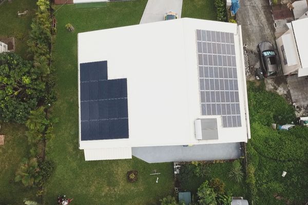 découvrez comment gérer une facture incomplète liée à vos installations photovoltaïques. obtenez des conseils pratiques pour vérifier les éléments manquants et garantir une facturation correcte. informez-vous sur vos droits et responsabilités en tant que consommateur d'énergie solaire.