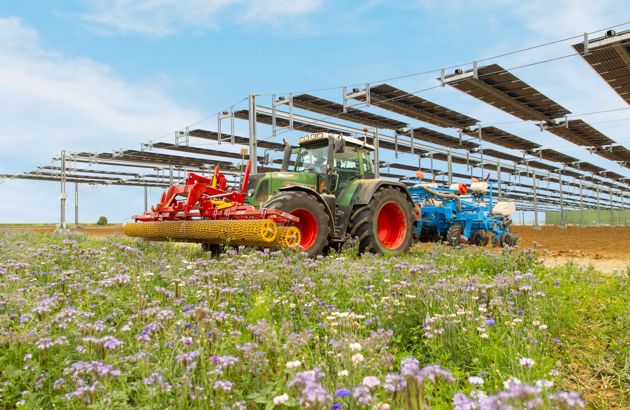 découvrez notre forum dédié aux professionnels des bâtiments agricoles. échangez des idées, partagez des conseils et trouvez des solutions adaptées à vos projets de photovoltaïque. rejoignez une communauté passionnée par l'innovation et la durabilité dans l'agriculture.