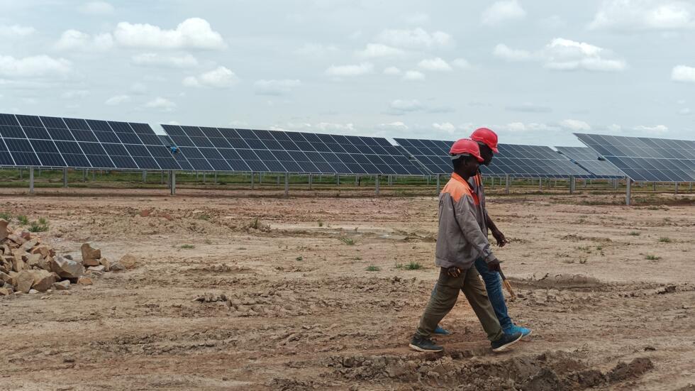 découvrez notre forum dédié aux panneaux photovoltaïques en belgique. échangez des conseils, posez vos questions et partagez vos expériences sur l'énergie solaire avec une communauté d'experts et d'amateurs passionnés.