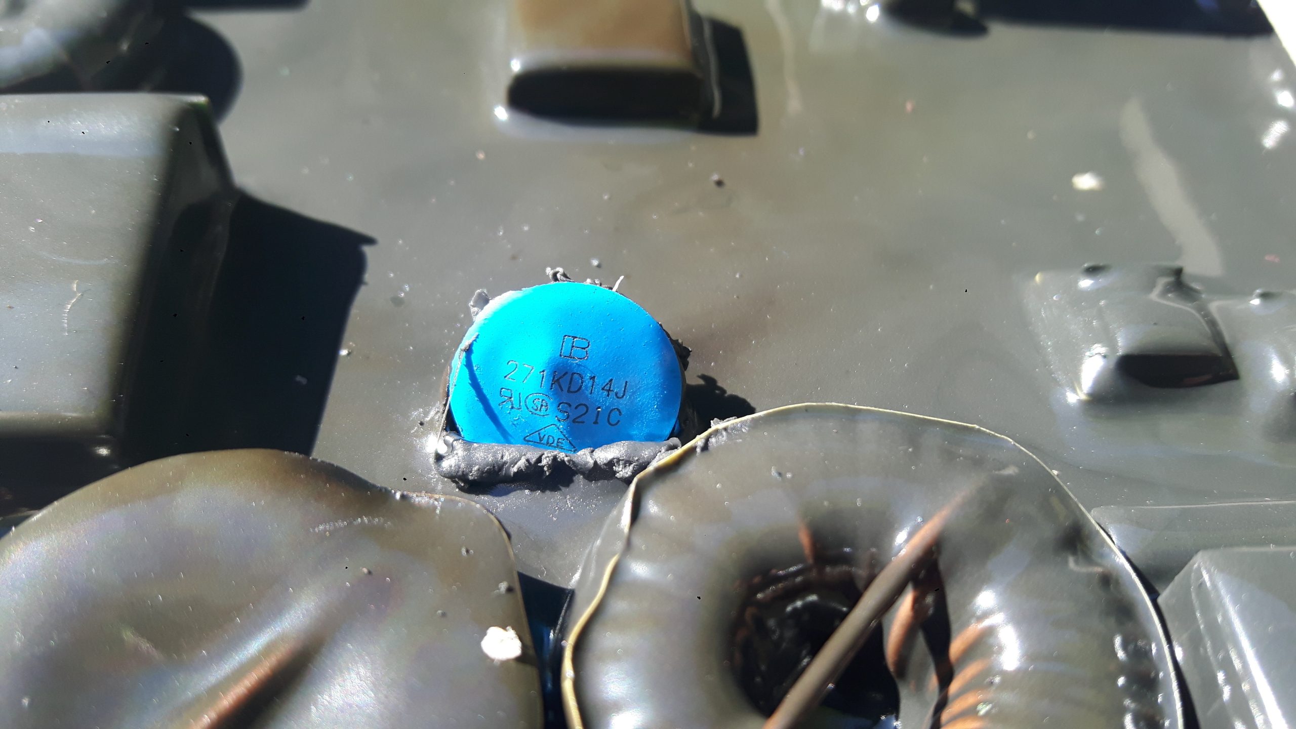 découvrez le forum dédié aux panneaux solaires yc600. échangez avec des experts et des passionnés sur les meilleures pratiques, les conseils d'installation et les performances de ces systèmes solaires. posez vos questions et partagez votre expérience pour optimiser l'utilisation de l'énergie solaire.