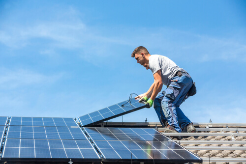 découvrez tout sur les panneaux solaires : comparez les prix, explorez les différentes options disponibles et faites le choix qui correspond le mieux à vos besoins énergétiques. informez-vous pour investir dans une énergie renouvelable et économique.