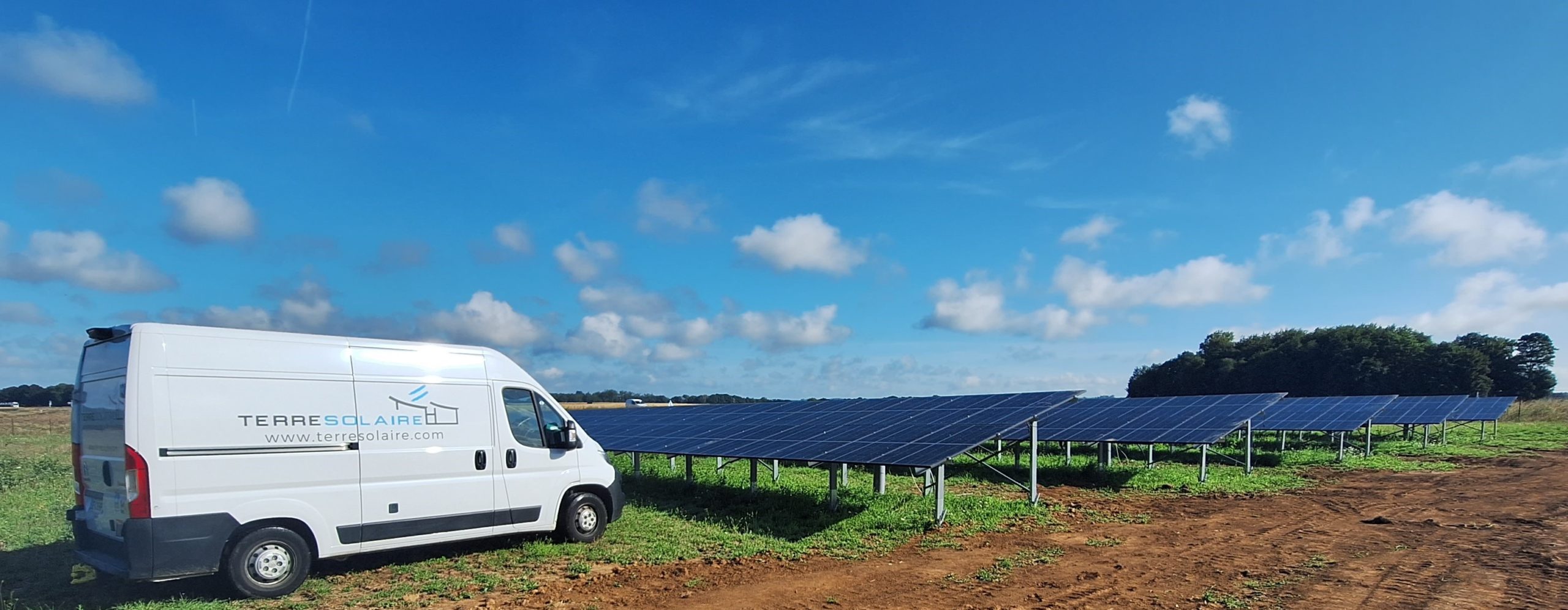 découvrez toutes les aides financières disponibles pour l'installation de panneaux solaires en 2025. optimisez votre investissement solaire et contribuez à la transition énergétique grâce à des subventions, crédits d'impôt et autres dispositifs d'aide. ne manquez pas ces opportunités pour réduire vos coûts et profiter d'une énergie verte.