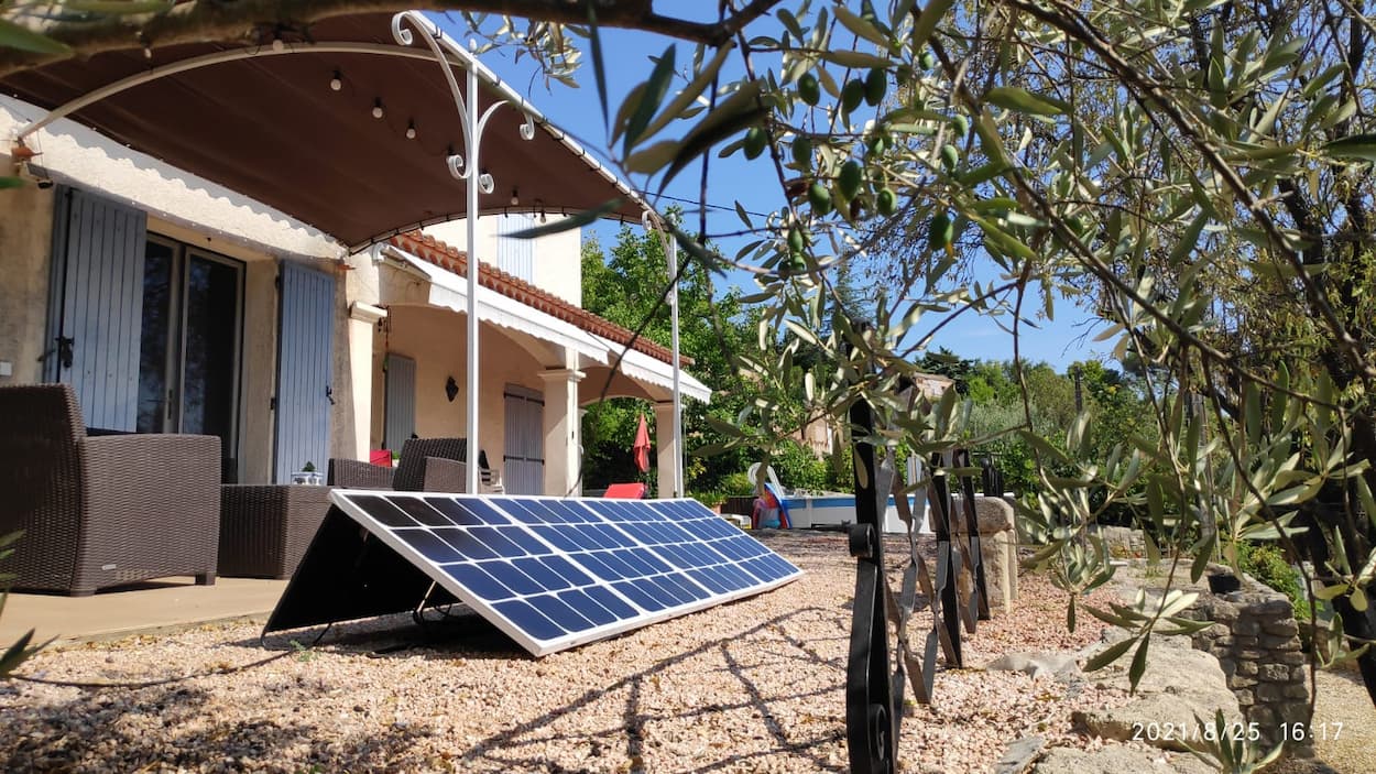découvrez les inconvénients des maisons solaires : coûts initiaux, dépendance à l'ensoleillement, espace requis pour les panneaux et contraintes d'entretien. informez-vous pour faire le meilleur choix en matière d'énergie renouvelable.