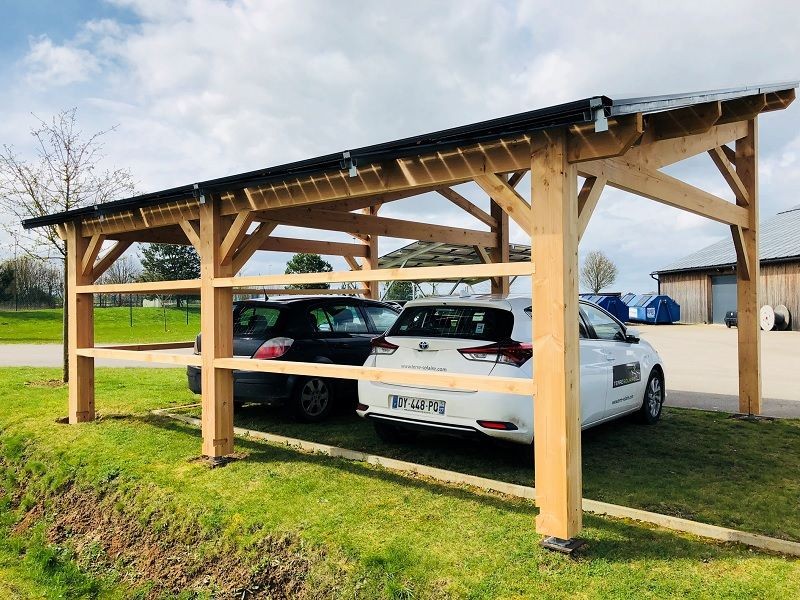 découvrez nos abris photovoltaïques, une solution innovante pour protéger votre véhicule tout en générant de l'énergie solaire. profitez d'une installation esthétique et écologique qui optimise votre espace extérieur tout en réduisant votre empreinte carbone. idéal pour ceux qui souhaitent allier praticité et développement durable.