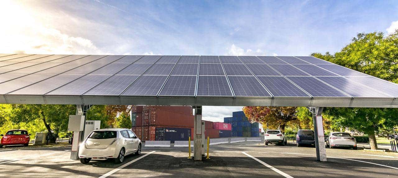 découvrez des abris voiture solaires innovants qui combinent protection et durabilité. protégez votre véhicule tout en profitant d'une source d'énergie renouvelable pour vos besoins quotidiens. optez pour une solution écologique et économique dès aujourd'hui!