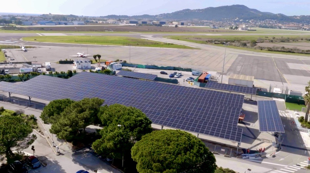 découvrez les enjeux de l'aérophotovoltaïque et son impact sur l'avenir de l'énergie renouvelable. cette technologie innovante combine énergie solaire et aéronautique, offrant des solutions durables pour répondre aux défis environnementaux actuels.