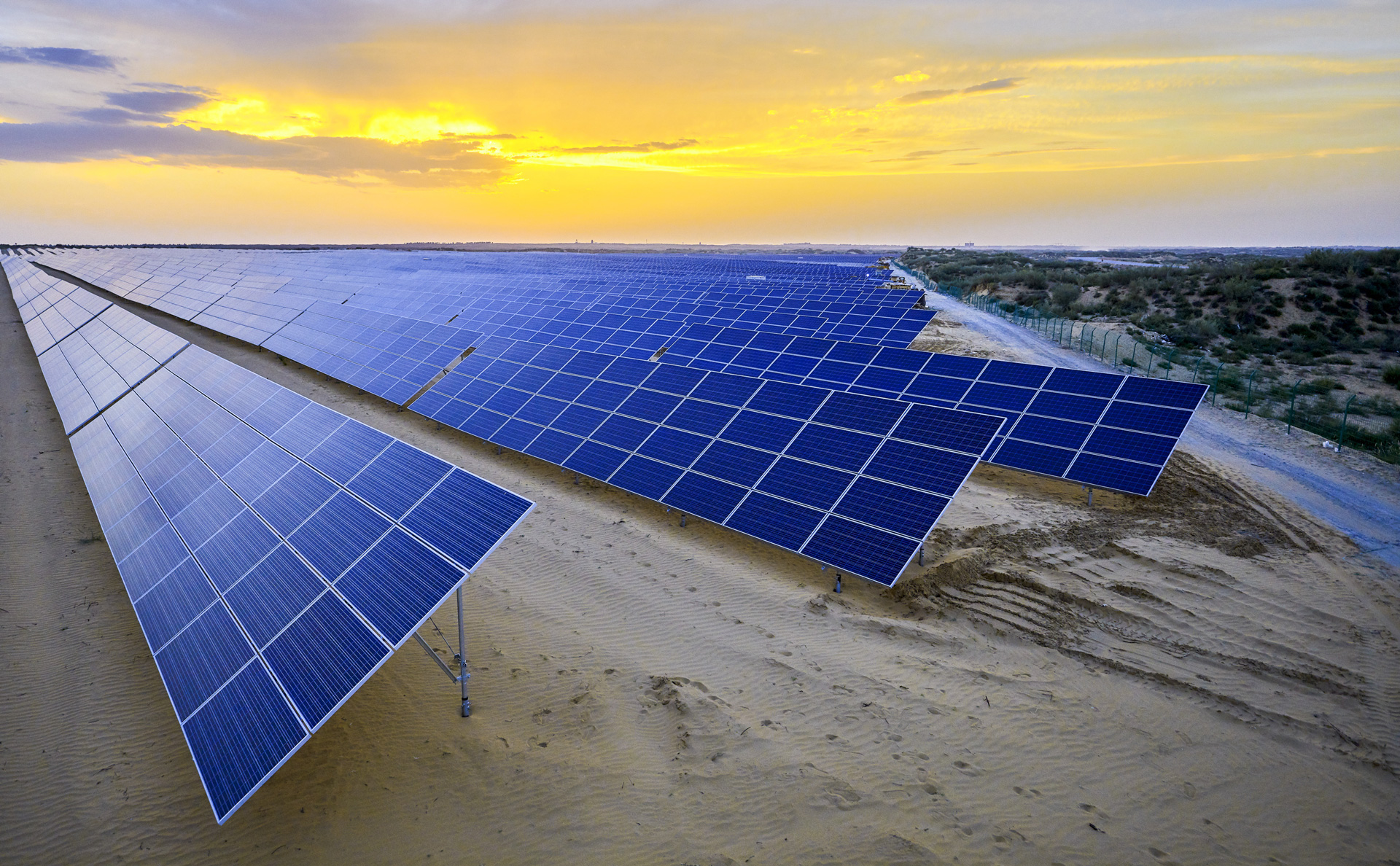 découvrez allosolaire, votre partenaire pour des solutions énergétiques renouvelables. explorez nos offres de panneaux solaires, d'énergies renouvelables et d'optimisation énergétique pour une transition vers un avenir durable.