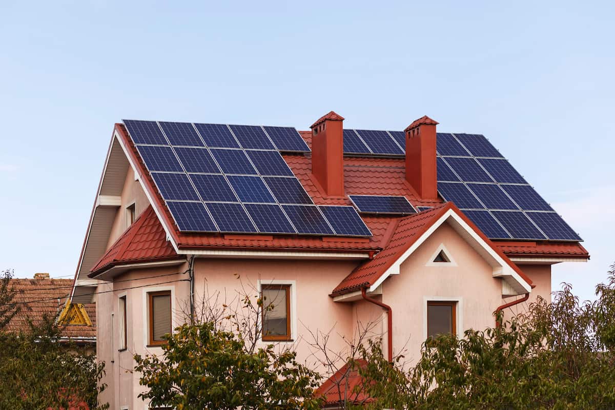 découvrez comment l'amortissement des panneaux photovoltaïques peut optimiser votre investissement énergétique. apprenez les méthodes de calcul, les avantages fiscaux et les retours sur investissement pour maximiser vos économies d'énergie grâce à l'énergie solaire.
