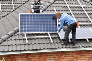 découvrez les alertes concernant les arnaques liées aux panneaux photovoltaïques. protégez-vous des offres trompeuses et apprenez à identifier les signes d'escroqueries dans le secteur de l'énergie solaire.