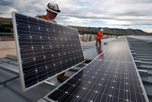 découvrez les alertes et les conseils sur les arnaques photovoltaïques sur nos forums dédiés. informez-vous sur les pratiques douteuses et partagez vos expériences avec d'autres internautes pour éviter les pièges et faire les bons choix concernant l'énergie solaire.
