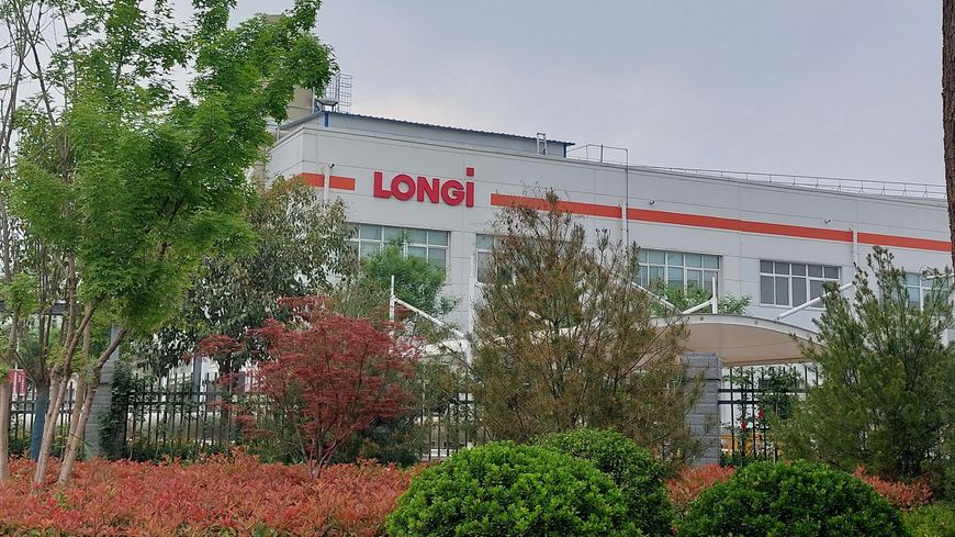 découvrez l'impact des victimes du photovoltaïque : entre enjeux environnementaux et défis sociaux, explorez les réalités méconnues de cette énergie renouvelable.