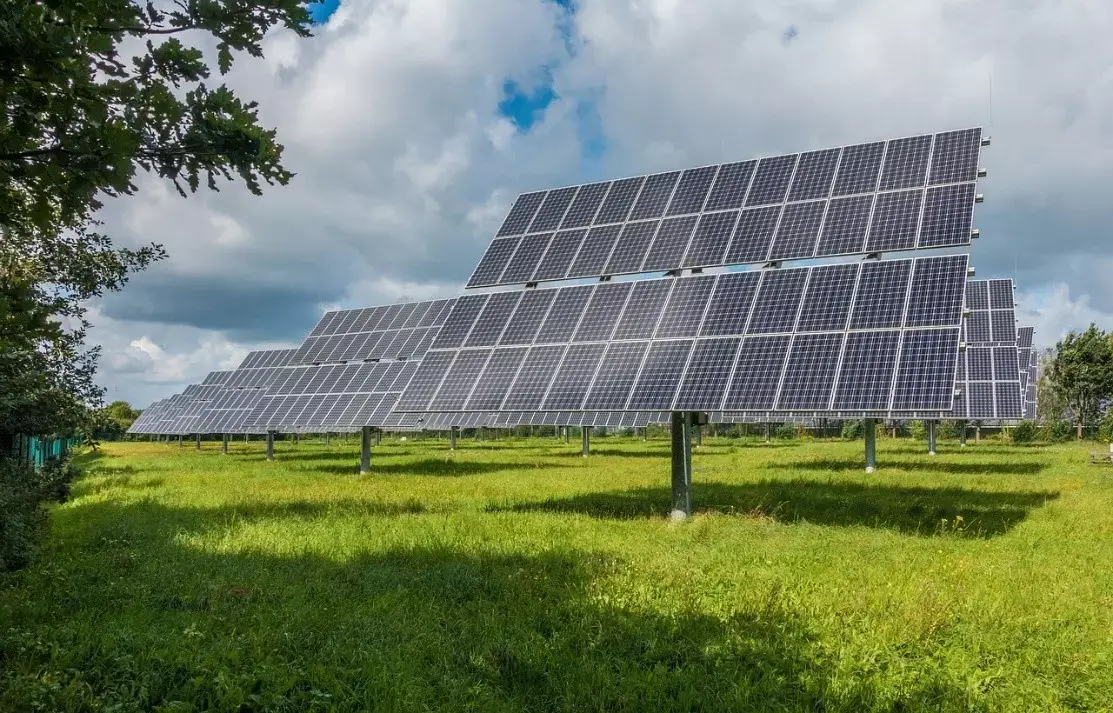 découvrez les nombreux avantages des panneaux solaires : réduction des factures d'énergie, impact environnemental positif, valorisation de votre bien immobilier et indépendance énergétique. optez pour une solution durable tout en réalisant des économies.