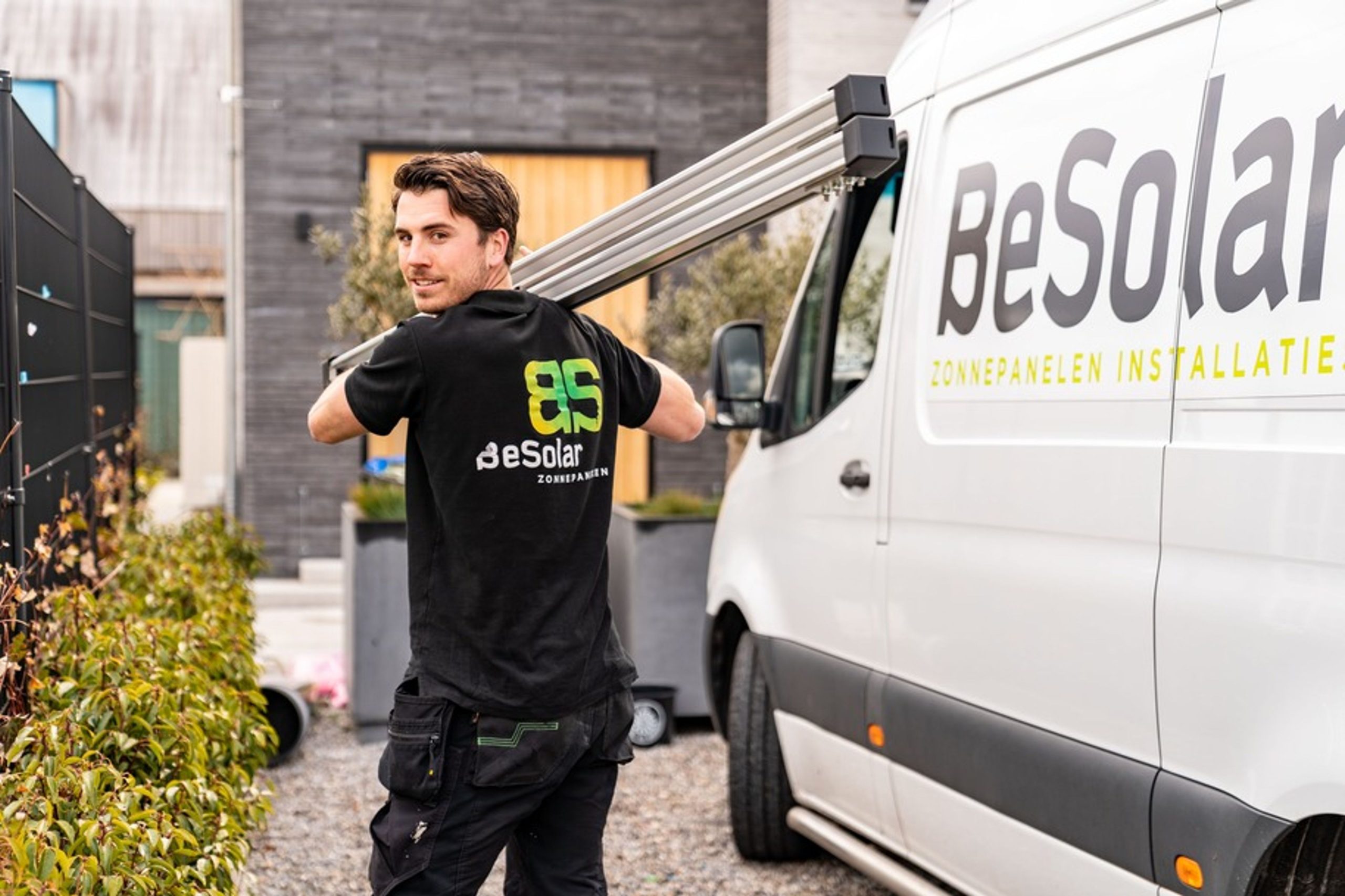 découvrez les avis sur besolar, une entreprise innovante spécialisée dans les solutions énergétiques durables. lisez les retours d'expérience de clients pour mieux comprendre la qualité de leurs services et produits. informez-vous avant de faire le choix pour une transition énergétique réussie.
