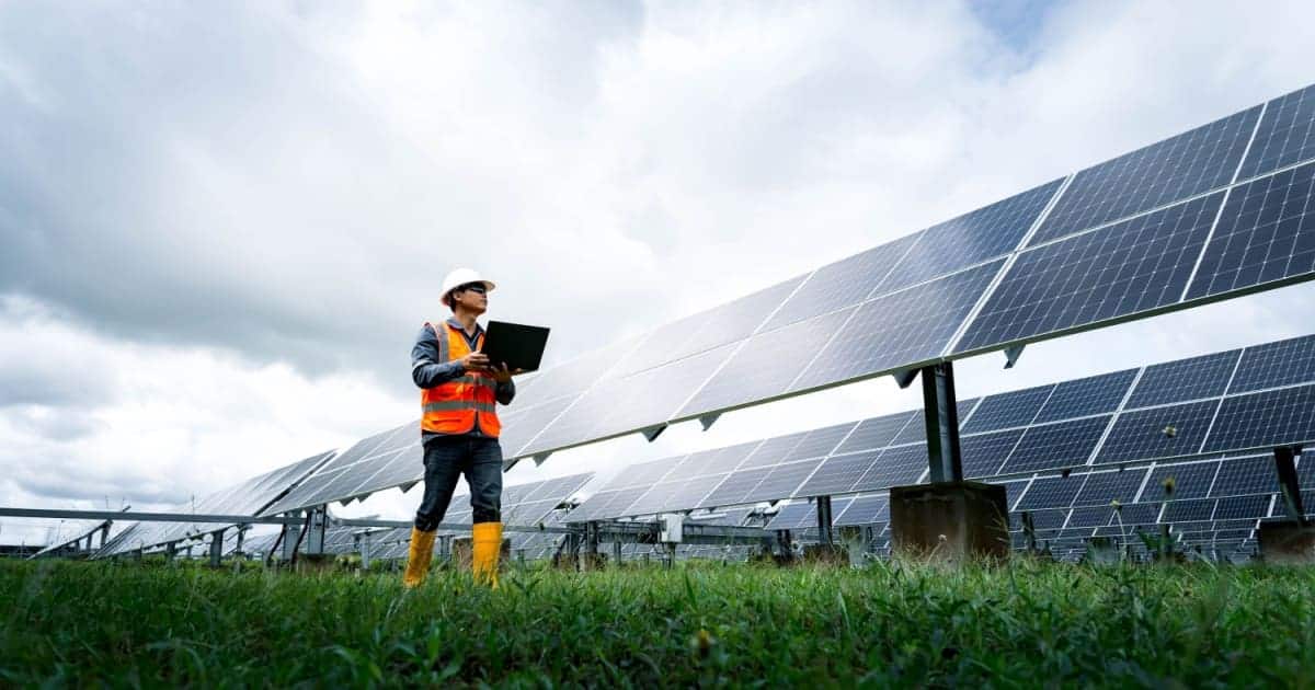 découvrez notre guide complet sur les avis concernant les panneaux solaires en 2025. explorez les tendances, les témoignages d'utilisateurs et les conseils pour choisir le meilleur système photovoltaïque adapté à vos besoins. informez-vous sur l'efficacité, les coûts et l'impact environnemental des panneaux solaires cette année.