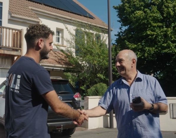 découvrez les avis sur les panneaux dualsun, une solution innovante combinant production d'électricité et d'eau chaude. ne manquez pas nos retours d'expérience pour vous aider à choisir la meilleure option pour votre éco-projet.