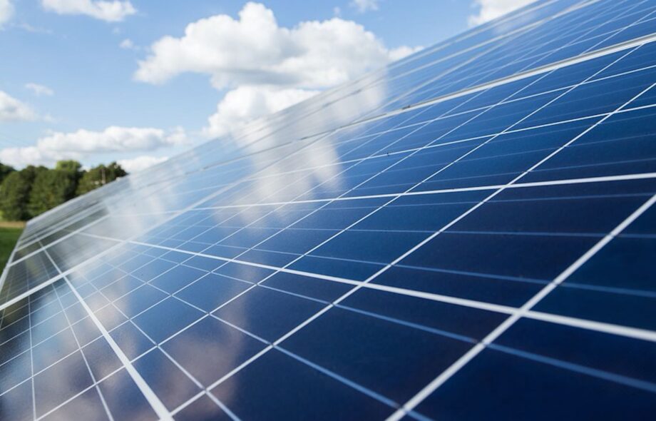 découvrez nos avis sur les panneaux photovoltaïques et optimisez votre choix d'énergie solaire. comparez les marques, les performances et les retours d'expérience pour faire un investissement éclairé dans des solutions énergétiques durables.