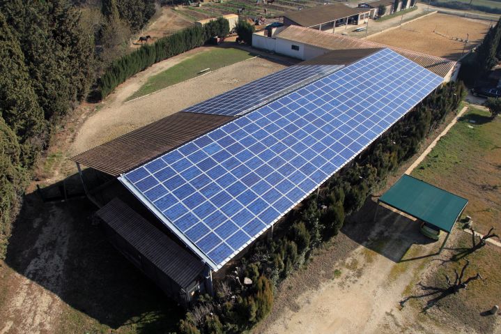 découvrez notre avis sur les panneaux photovoltaïques : leurs avantages, inconvénients et performance. informez-vous pour faire le meilleur choix d'installation et optimiser votre production d'énergie solaire.