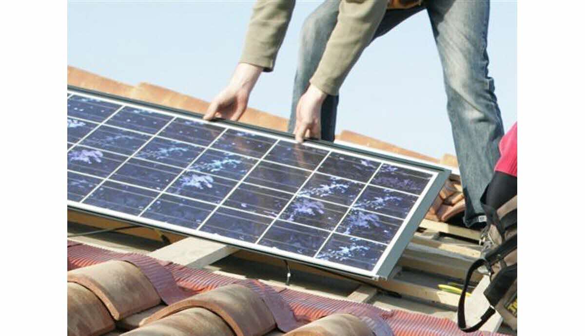 découvrez notre guide complet sur les avis concernant les panneaux photovoltaïques. informez-vous sur leur efficacité, les retours d'expérience des utilisateurs, les avantages et inconvénients, ainsi que des conseils pour choisir le meilleur système pour votre maison. prenez une décision éclairée pour investir dans l'énergie solaire.