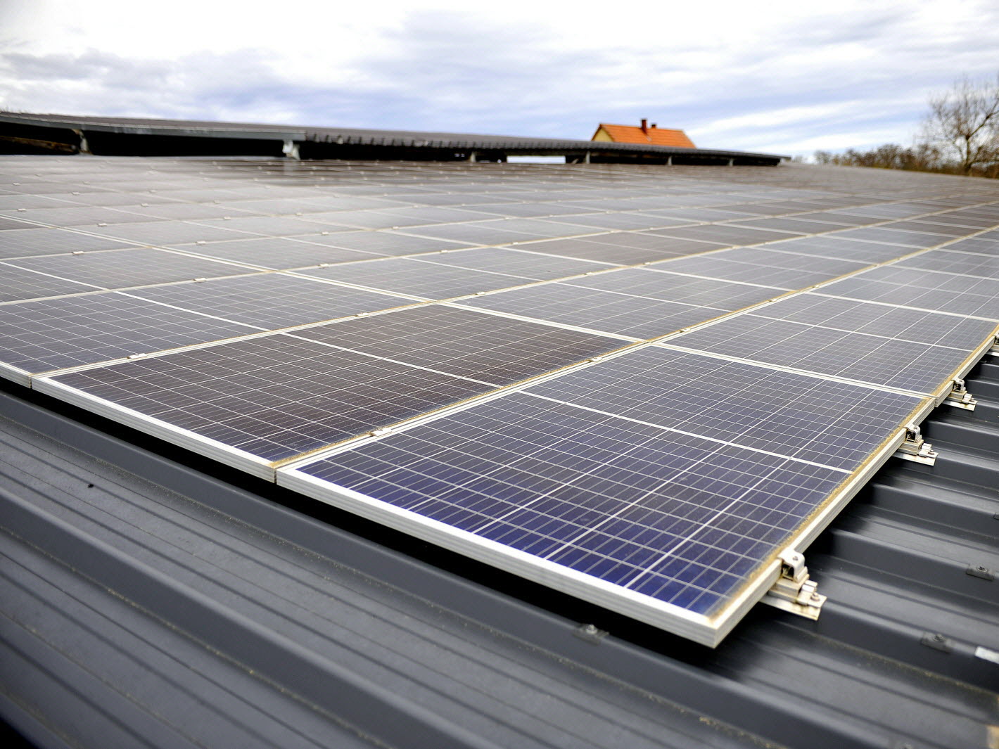 découvrez notre guide complet sur les avis photovoltaïques : analyse des témoignages utilisateurs, avantages et inconvénients des panneaux solaires, et conseils pour faire le meilleur choix pour votre installation.