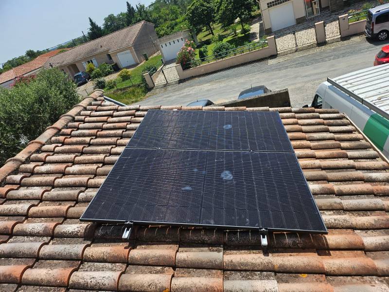 découvrez les avis sur solaredge, le leader des solutions d'énergie solaire. analyse des témoignages d'utilisateurs et des performances des produits pour vous aider à faire le bon choix pour votre installation photovoltaïque.