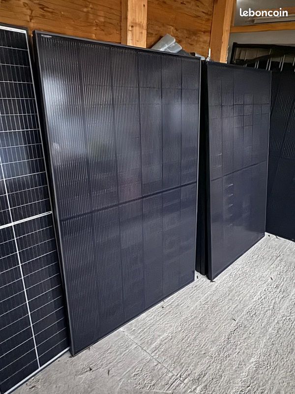découvrez notre avis complet sur le soluxtec 330wc, un module photovoltaïque performant. analysez ses caractéristiques, ses avantages, et son rapport qualité-prix pour optimiser votre production d'énergie solaire.