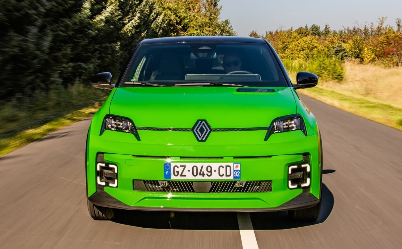 découvrez notre guide complet sur les avis des voitures électriques 2021. trouvez des informations sur les performances, l'autonomie, le confort et les meilleures options du marché pour vous aider à faire le choix idéal.