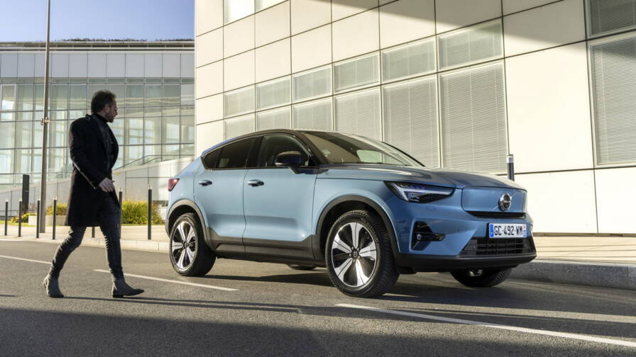 découvrez notre sélection d'avis sur les voitures électriques de 2021. analysez les performances, l'autonomie, le confort et l'impact environnemental des modèles récents pour choisir le véhicule électrique qui vous correspond le mieux.