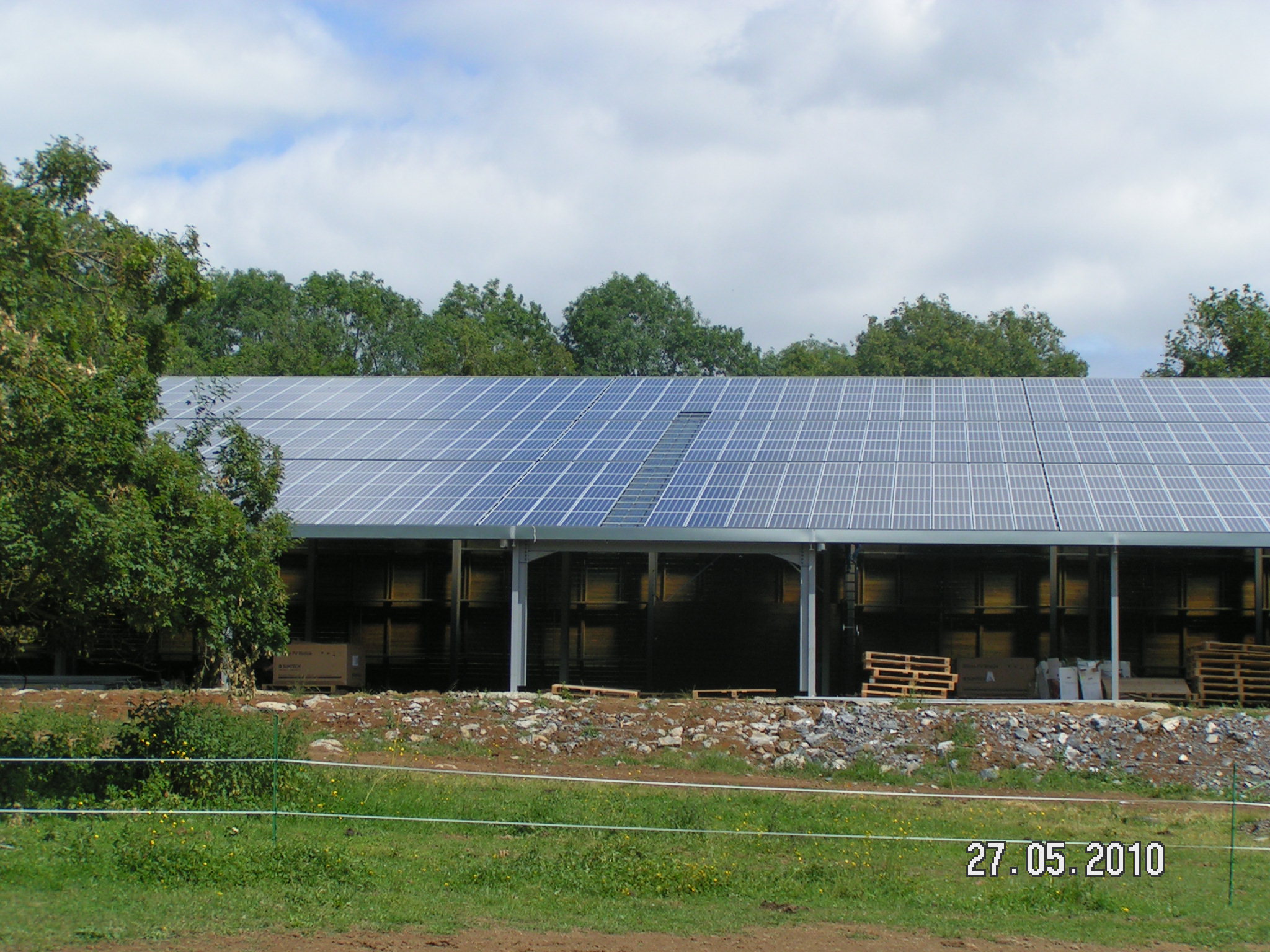 découvrez les avantages du bail toiture photovoltaïque : une solution écologique et économique pour rentabiliser votre toiture avec une installation solaire. informez-vous sur les modalités, les enjeux financiers et les bénéfices environnementaux d'un partenariat gagnant-gagnant.