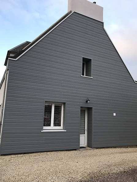 découvrez le bardage pv, une solution innovante pour améliorer l'esthétique et l'efficacité énergétique de votre bâtiment. offrant durabilité et design contemporain, le bardage photovoltaïque intègre des panneaux solaires pour générer de l'énergie tout en protégeant votre façade. optez pour une construction écologique et moderne avec notre gamme de bardage pv.