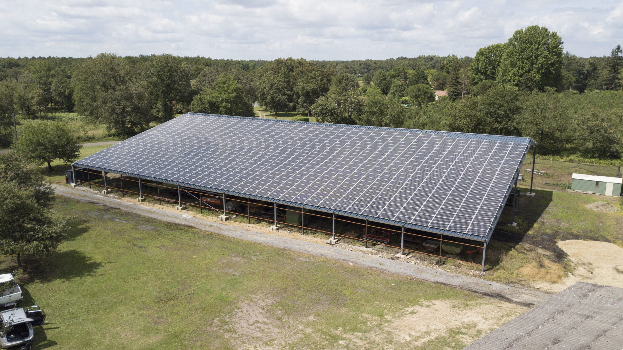 découvrez les avantages des bâtiments photovoltaïques, alliant innovation et durabilité. optimisez votre consommation énergétique tout en contribuant à la protection de l'environnement grâce à des solutions solaires performantes.