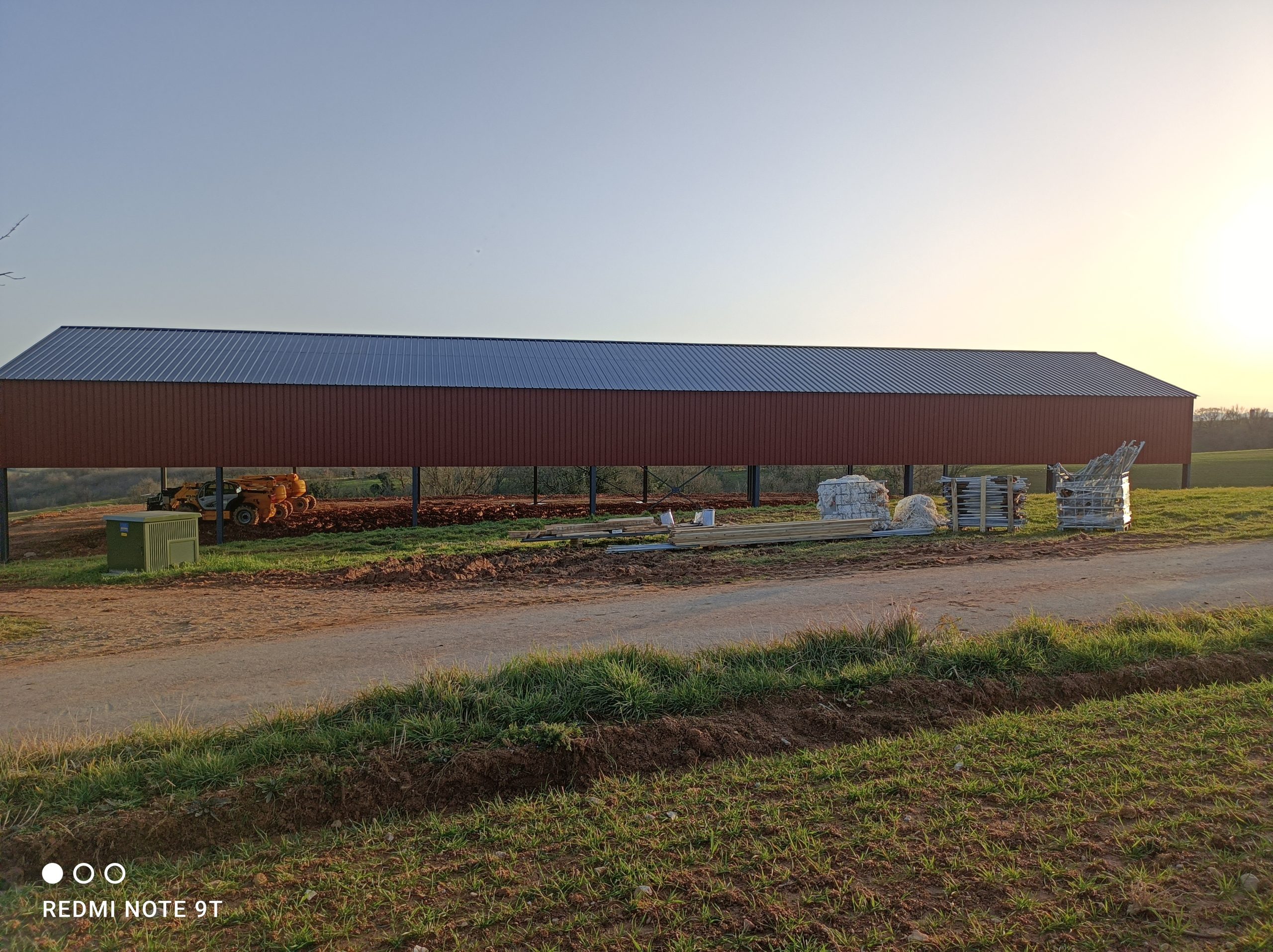 découvrez comment obtenir un bâtiment photovoltaïque gratuit grâce à nos solutions innovantes en énergie solaire. profitez d'avantages écologiques et économiques tout en réduisant votre empreinte carbone avec nos services adaptés à vos besoins.