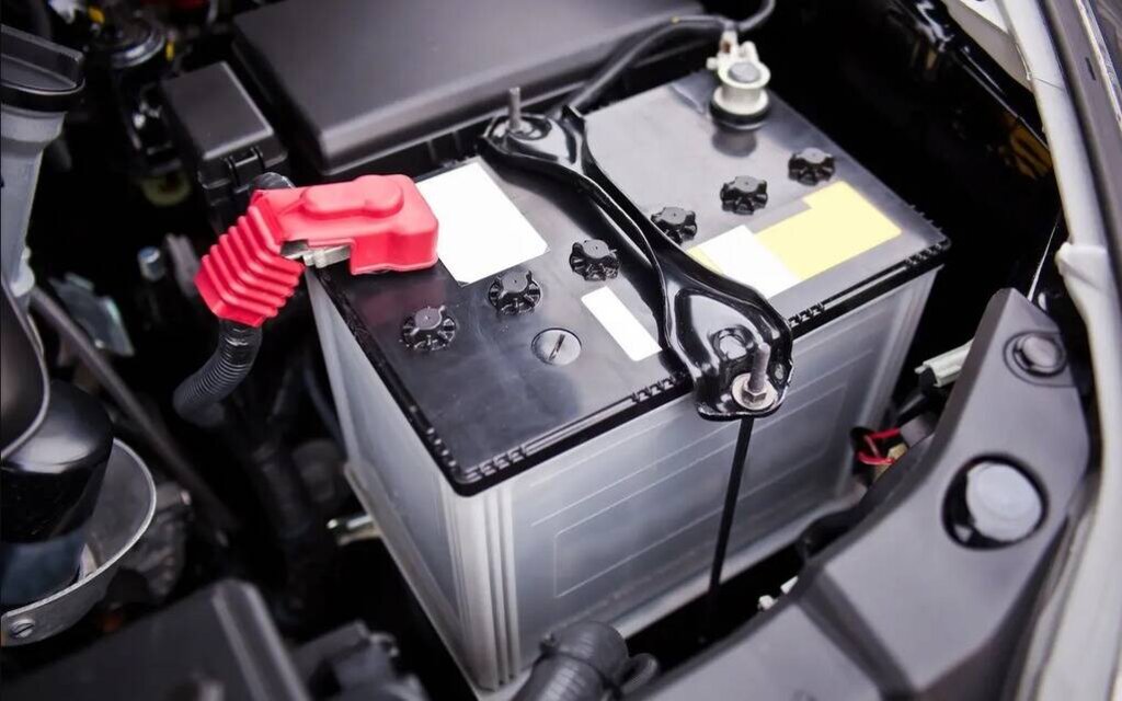 découvrez notre guide complet sur les batteries de voiture : types, conseils d'achat, entretien et astuces pour prolonger leur durée de vie. trouvez la batterie idéale pour votre véhicule et roulez en toute sérénité.