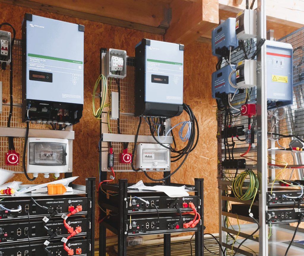 découvrez notre large sélection de batteries photovoltaïques, idéales pour stocker l'énergie solaire et optimiser votre autonomie énergétique. profitez d'une performance fiable et d'une durabilité exceptionnelle pour vos installations solaires.