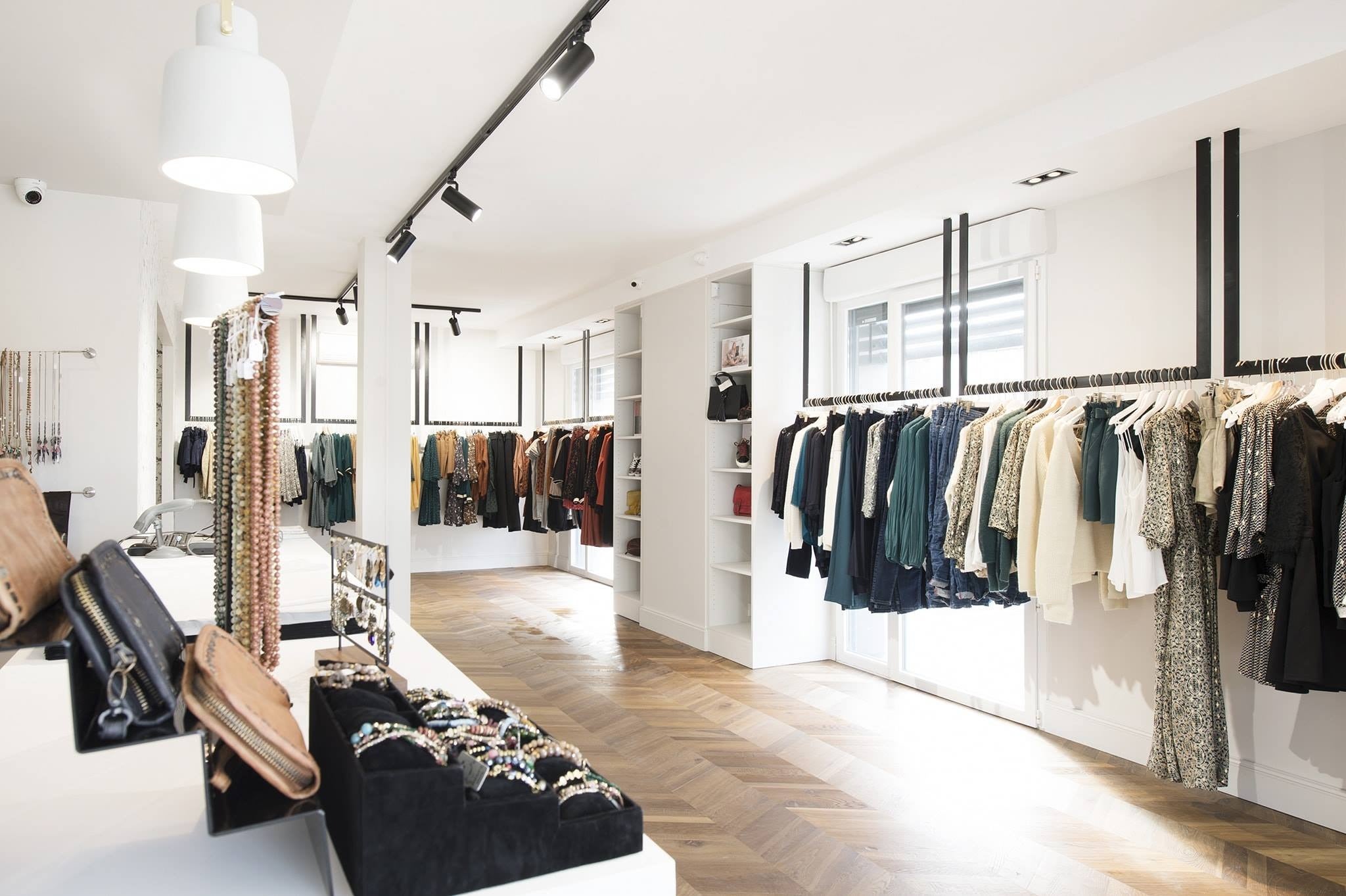 découvrez notre boutique en ligne, où vous trouverez une sélection unique de produits de qualité, allant des vêtements tendance aux accessoires indispensables. profitez d'une expérience de shopping fluide et sécurisée tout en découvrant les dernières nouveautés et promotions exclusives.