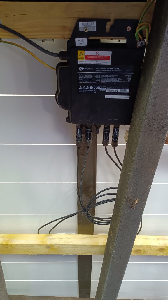 découvrez comment réaliser le branchement de votre micro-onduleur aps ds3 en toute simplicité. suivez notre guide détaillé pour une installation efficace et optimisez la performance de votre système solaire.