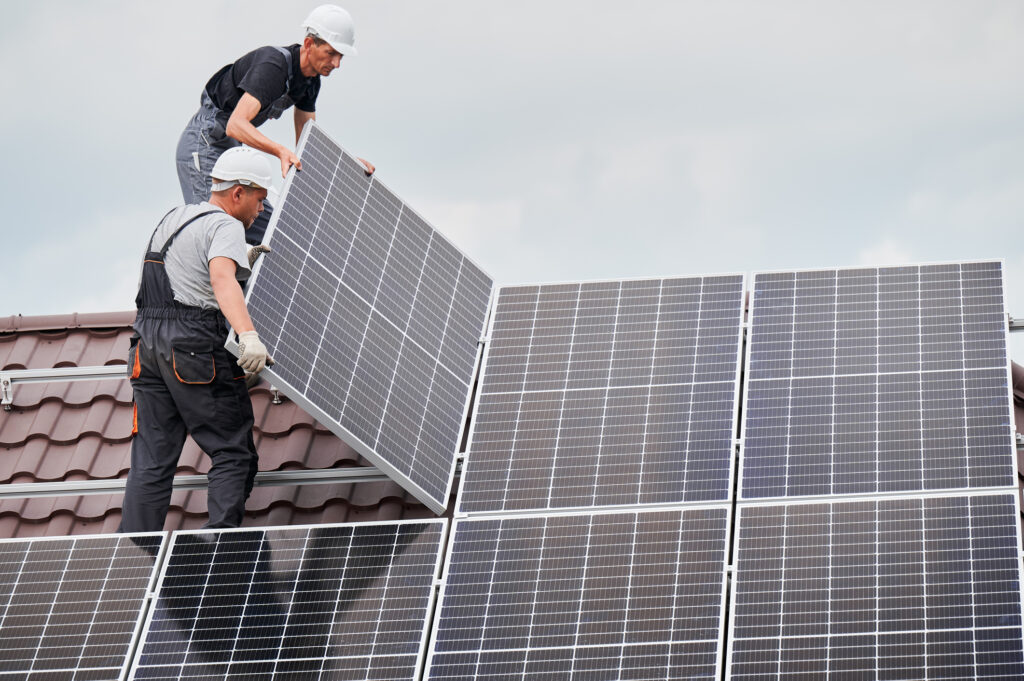 découvrez nos bureaux photovoltaïques à toulouse, où l'innovation rencontre la durabilité. profitez d'un espace de travail lumineux et respectueux de l'environnement, tout en contribuant à la transition énergétique. rejoignez-nous pour un futur plus vert !