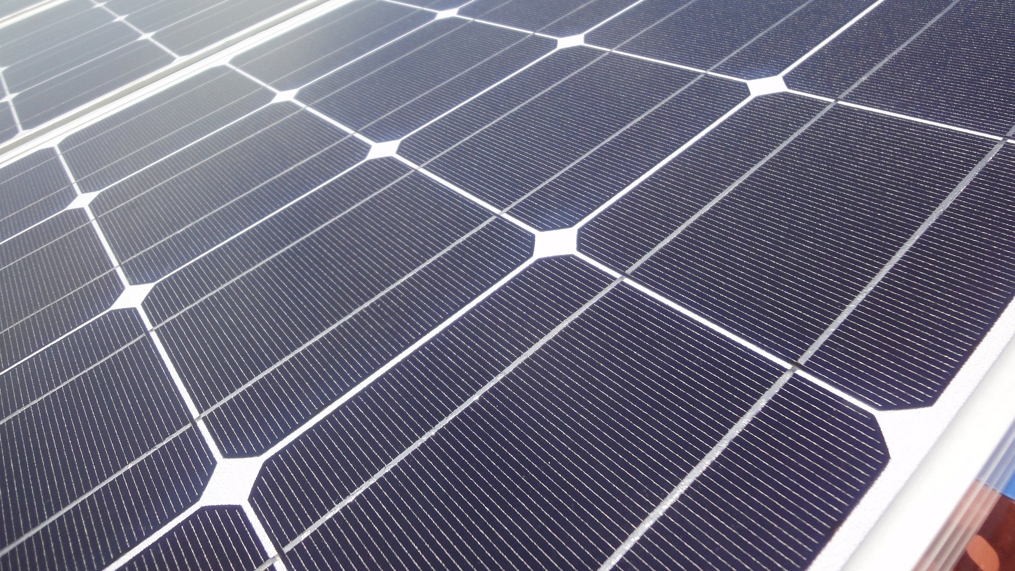 découvrez l'énergie solaire, une solution durable et écologique pour alimenter votre maison ou votre entreprise. explorez les avantages des panneaux solaires et comment ils peuvent réduire votre facture d'électricité tout en préservant l'environnement.