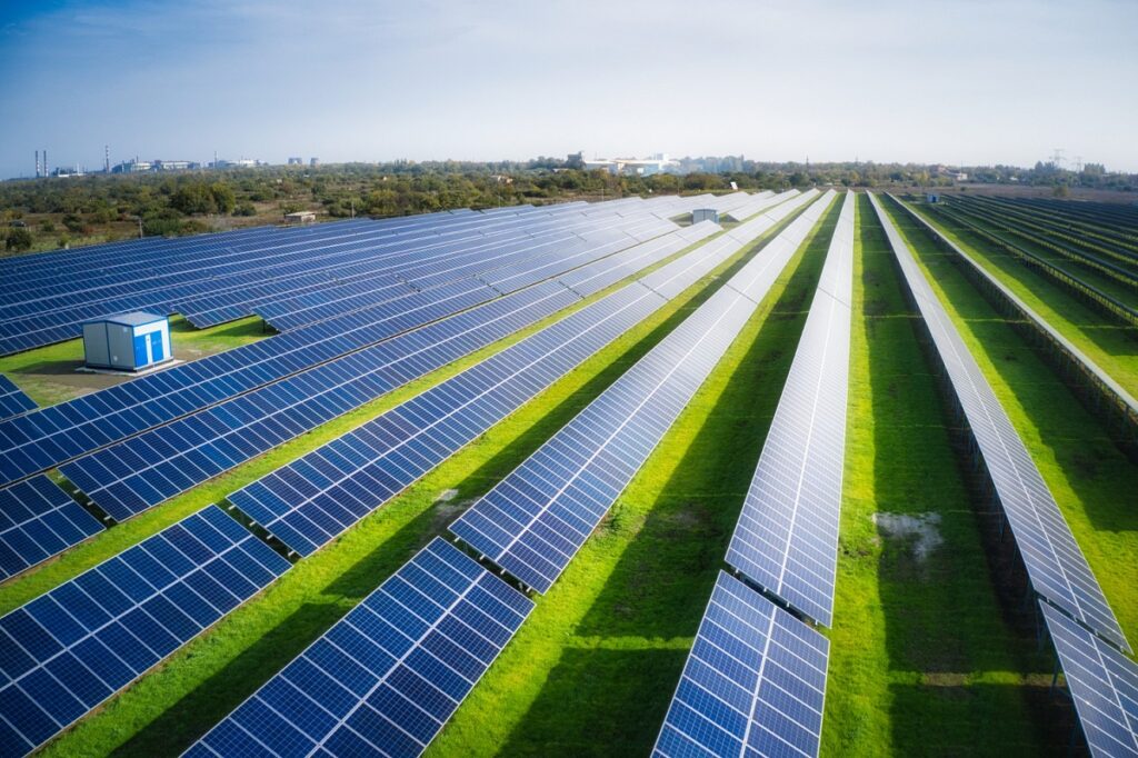découvrez les avantages des centrales photovoltaïques en france. apprenez comment ces installations solaires contribuent à la transition énergétique, réduisent les factures d'électricité et préservent l'environnement. informez-vous sur les projets en cours et les opportunités d'investissement dans ce secteur en pleine expansion.