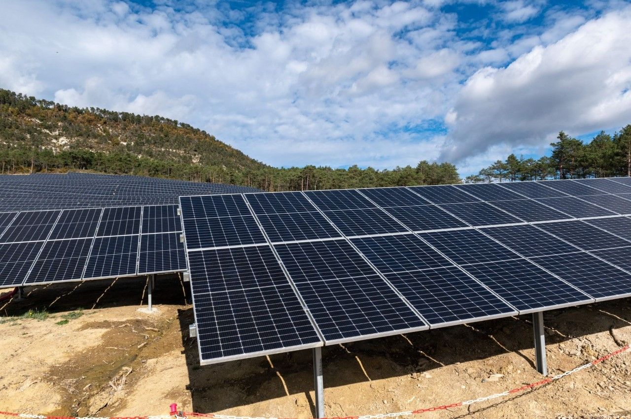 découvrez notre centrale photovoltaïque, une solution innovante et durable pour produire de l'énergie verte. optimisez votre consommation d'électricité grâce à notre technologie solaire performante et contribuez à la protection de l'environnement.