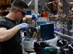 découvrez la centrale solaire verlaine, un projet innovant d'énergie renouvelable qui offre une solution durable à la production d'électricité. écologique et performante, cette centrale contribue à réduire les émissions de carbone tout en fournissant une source d'énergie fiable pour la région.