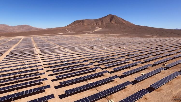 découvrez les avantages des centrales solaires, une solution d'énergie renouvelable innovante qui transforme la lumière du soleil en électricité. informez-vous sur leur fonctionnement, leurs bénéfices environnementaux et économiques, et comment elles peuvent contribuer à un avenir énergétique durable.