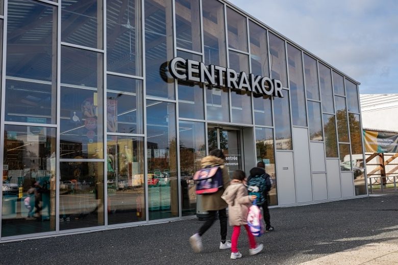centrosolaire est votre expert en solutions solaires innovantes, offrant des panneaux photovoltaïques de haute qualité et des services d'installation adaptés à vos besoins. rejoignez la révolution énergétique verte et faites des économies sur votre facture d'électricité tout en préservant l'environnement.