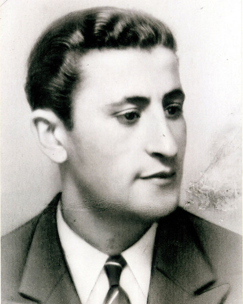 découvrez l'univers de charles-david ohayon, un talent créatif passionné qui allie innovation et esthétique dans ses projets. explorez ses réalisations, son parcours et l'impact de son travail dans le monde artistique.