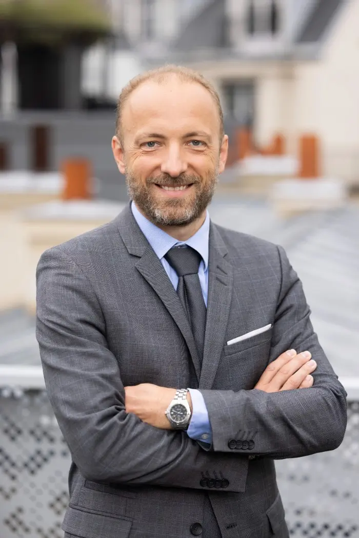 découvrez charles-david ohayon, un professionnel passionné par l'innovation et le développement durable. suivez son parcours inspirant et ses contributions dans le domaine de l'entrepreneuriat.