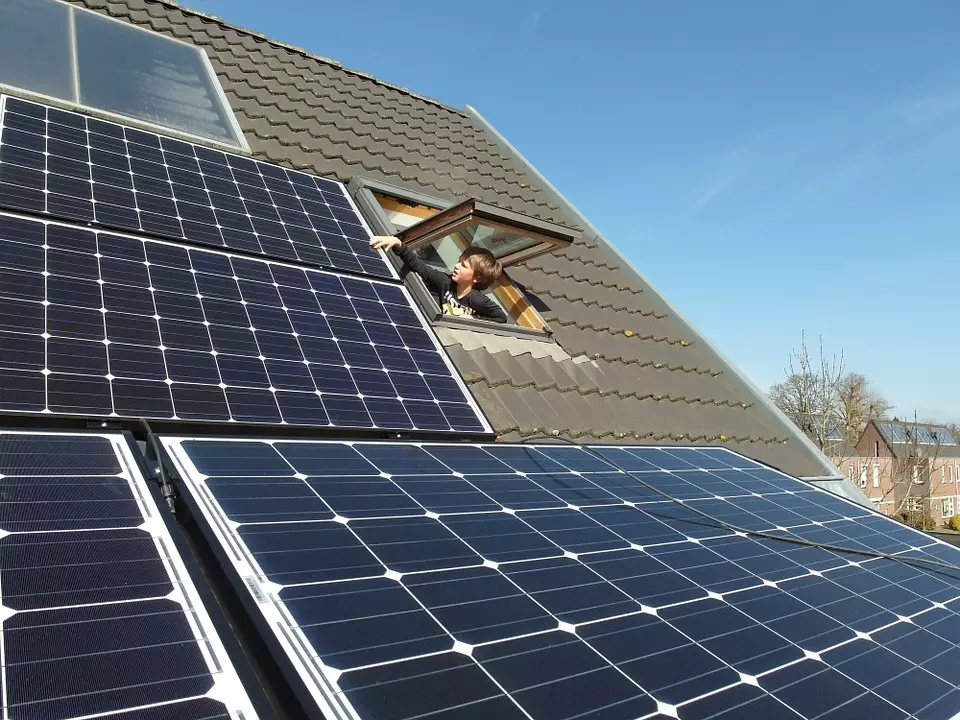 découvrez comment choisir le meilleur kit de panneaux solaires pour vos besoins énergétiques. notre guide vous aidera à comprendre les critères essentiels, les types de panneaux disponibles et les facteurs à considérer pour réaliser des économies d'énergie tout en protégeant l'environnement.